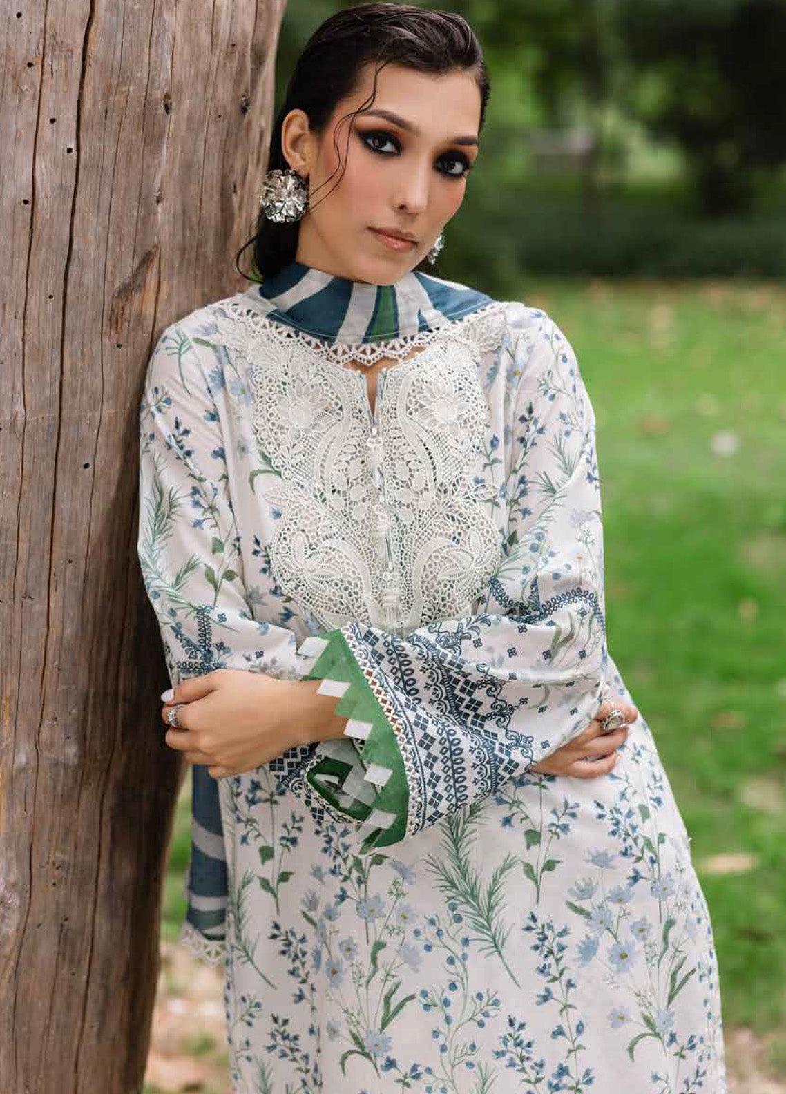 Daily Delights By Nureh Chikankari Embroidered Lawn 3 Piece Unstitched Suit NU25DD D-07 Daily Delights By Nureh Chikankari Embroidered Lawn 3 Piece Unstitched Suit NU25DD D-07