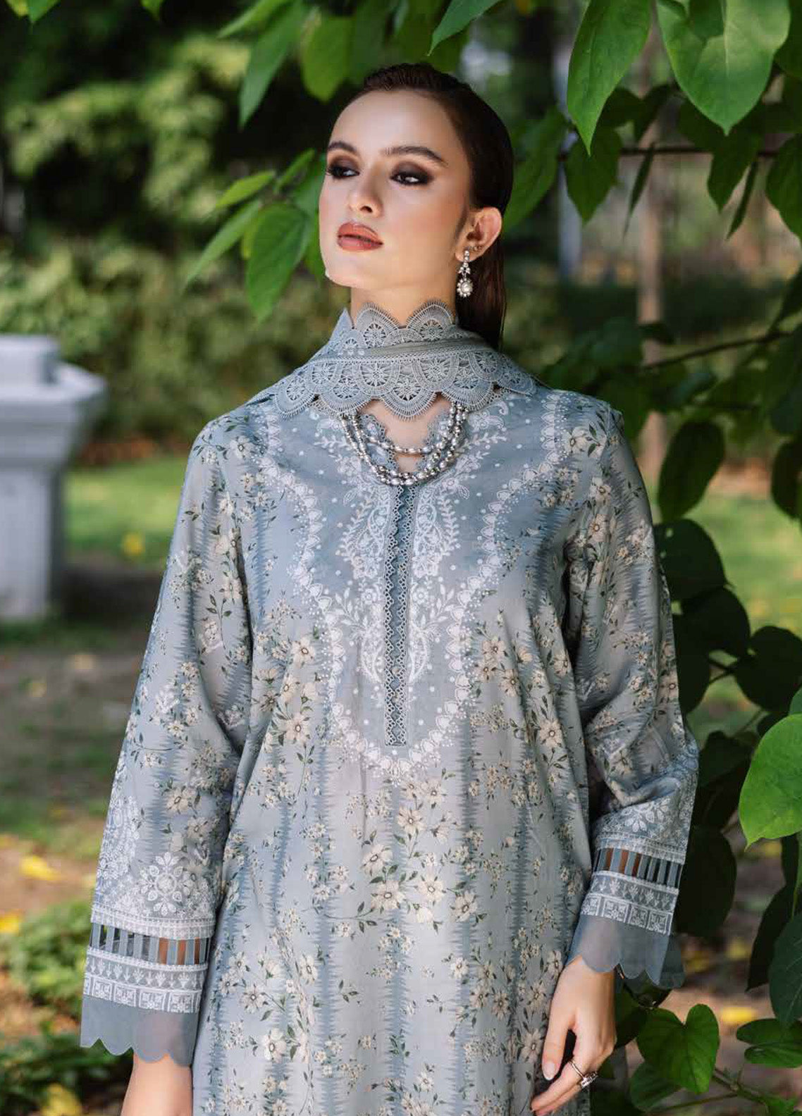 Daily Delights By Nureh Chikankari Embroidered Lawn 3 Piece Unstitched Suit NU25DD D-09 Daily Delights By Nureh Chikankari Embroidered Lawn 3 Piece Unstitched Suit NU25DD D-09