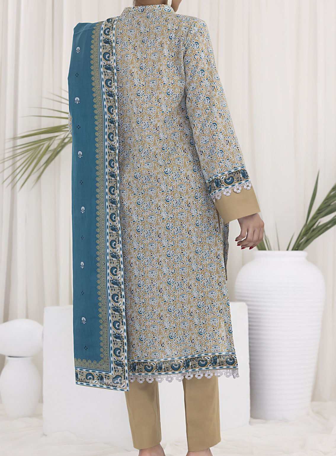 Daman By VS Textile Printed Lawn 3 Piece Unstitched Suit VSU24DPL D-2926A Daman By VS Textile Printed Lawn 3 Piece Unstitched Suit VSU24DPL D-2926A