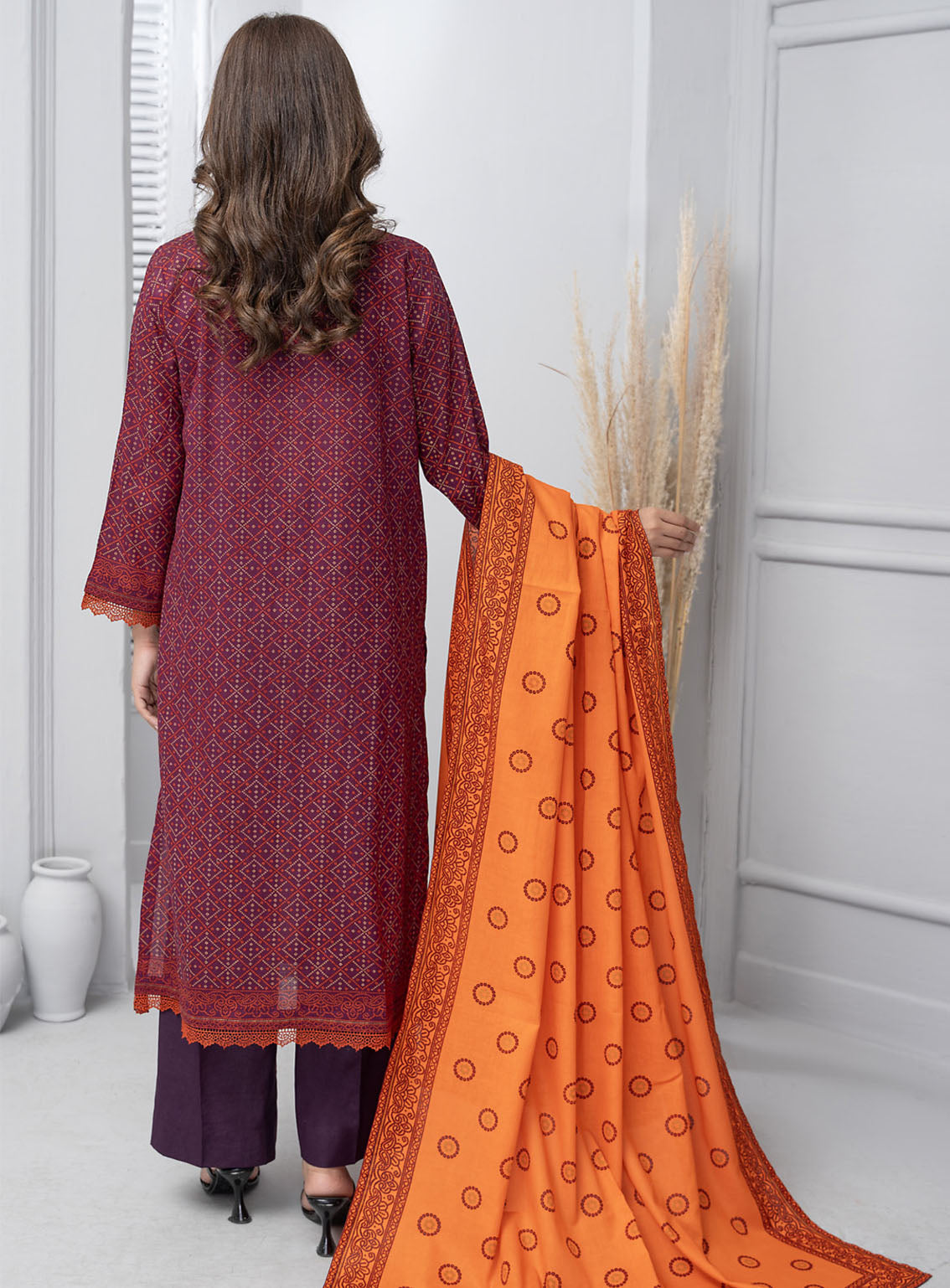 Daman By VS Textile Printed Lawn 3 Piece Unstitched Suit VSU24DPL D-2928A Daman By VS Textile Printed Lawn 3 Piece Unstitched Suit VSU24DPL D-2928A