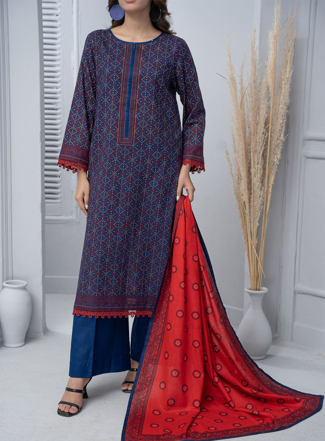 Daman By VS Textile Printed Lawn 3 Piece Unstitched Suit VSU24DPL D-2928B Daman By VS Textile Printed Lawn 3 Piece Unstitched Suit VSU24DPL D-2928B