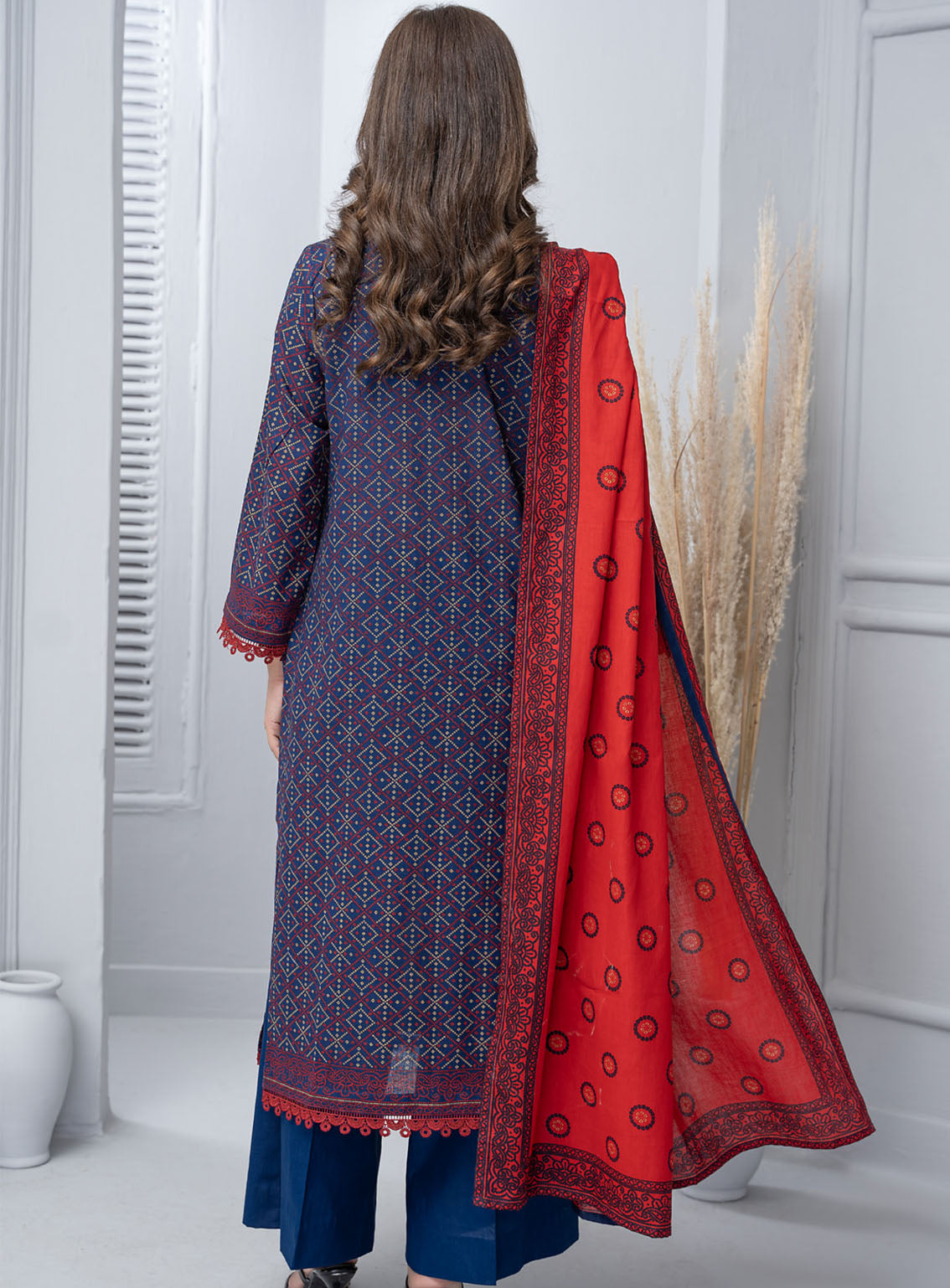 Daman By VS Textile Printed Lawn 3 Piece Unstitched Suit VSU24DPL D-2928B Daman By VS Textile Printed Lawn 3 Piece Unstitched Suit VSU24DPL D-2928B