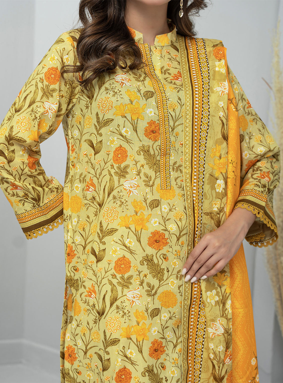 Daman By VS Textile Printed Lawn 3 Piece Unstitched Suit VSU24DPL D-2929B Daman By VS Textile Printed Lawn 3 Piece Unstitched Suit VSU24DPL D-2929B