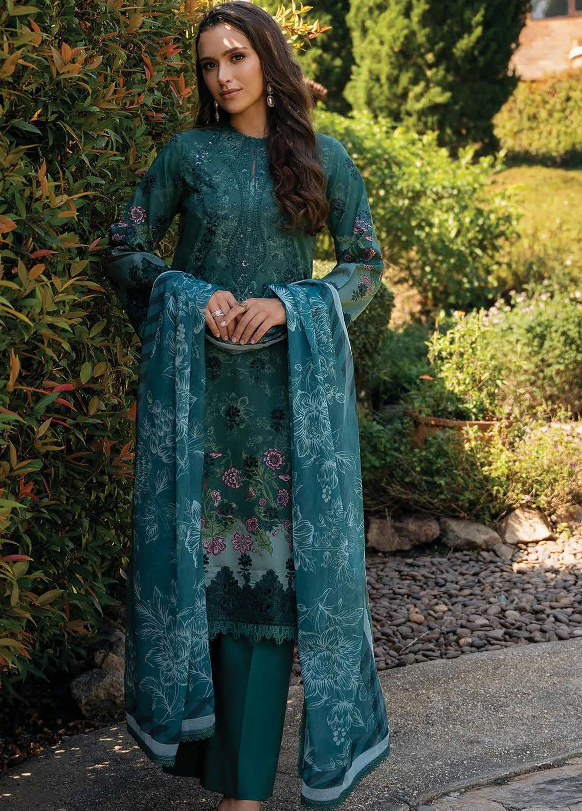 Damask The Holiday By Afrozeh Embroidered Lawn 3 Piece Unstitched Suit AF24DH D-02 OPALINE A Damask The Holiday By Afrozeh Embroidered Lawn 3 Piece Unstitched Suit AF24DH D-02 OPALINE A
