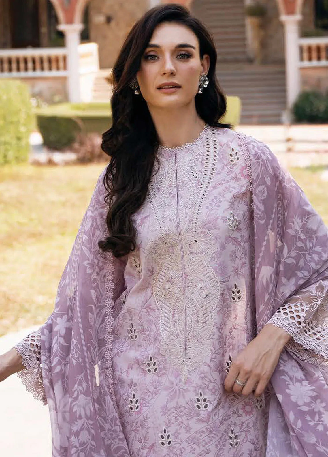 Damask The Holiday By Afrozeh Embroidered Lawn 3 Piece Unstitched Suit AF24DH D-03 LUNETTA B Damask The Holiday By Afrozeh Embroidered Lawn 3 Piece Unstitched Suit AF24DH D-03 LUNETTA B