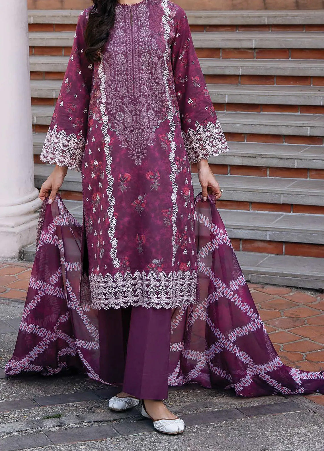 Damask The Holiday By Afrozeh Embroidered Lawn 3 Piece Unstitched Suit AF24DH D-06 ANISA A Damask The Holiday By Afrozeh Embroidered Lawn 3 Piece Unstitched Suit AF24DH D-06 ANISA A