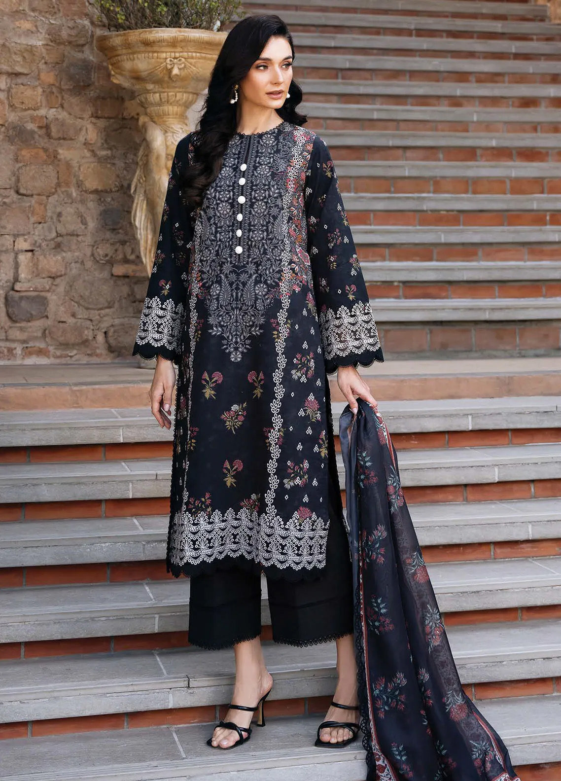 Damask The Holiday By Afrozeh Embroidered Lawn 3 Piece Unstitched Suit AF24DH D-06 ANISA B Damask The Holiday By Afrozeh Embroidered Lawn 3 Piece Unstitched Suit AF24DH D-06 ANISA B