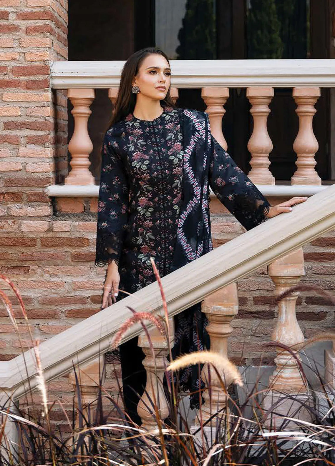 Damask The Holiday By Afrozeh Embroidered Lawn 3 Piece Unstitched Suit AF24DH D-07 LORIEN A Damask The Holiday By Afrozeh Embroidered Lawn 3 Piece Unstitched Suit AF24DH D-07 LORIEN A