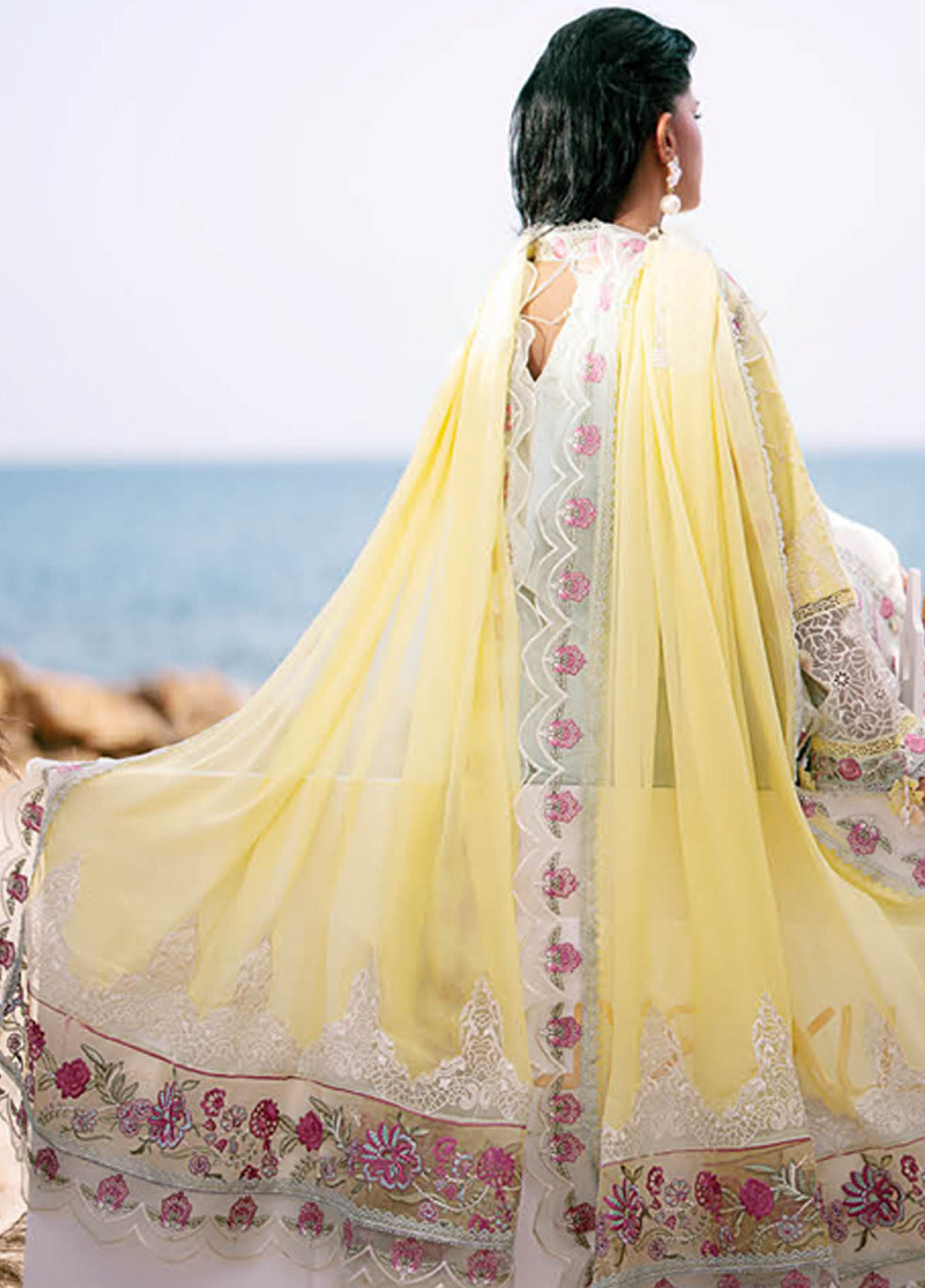 Dastan By AJR Couture Embroidered Lawn 3 Piece Unstitched Suit AJR25DLL D-03 AZURE Dastan By AJR Couture Embroidered Lawn 3 Piece Unstitched Suit AJR25DLL D-03 AZURE