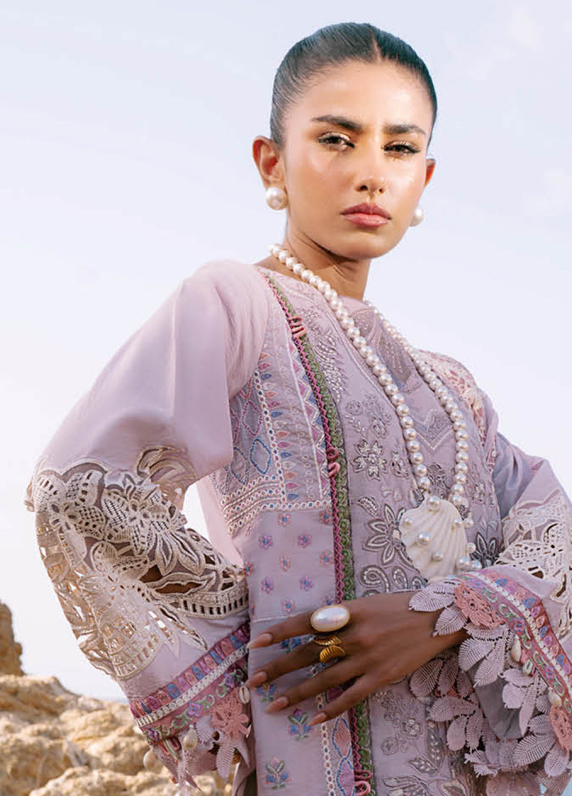 Dastan By AJR Couture Embroidered Lawn 3 Piece Unstitched Suit AJR25DLL D-08 LUXE Dastan By AJR Couture Embroidered Lawn 3 Piece Unstitched Suit AJR25DLL D-08 LUXE