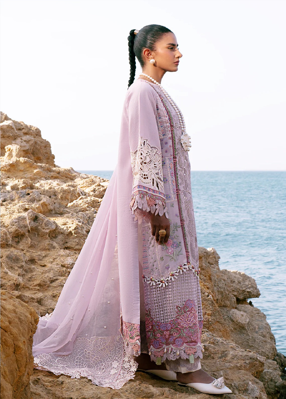 Dastan By AJR Couture Embroidered Lawn 3 Piece Unstitched Suit AJR25DLL D-08 LUXE Dastan By AJR Couture Embroidered Lawn 3 Piece Unstitched Suit AJR25DLL D-08 LUXE