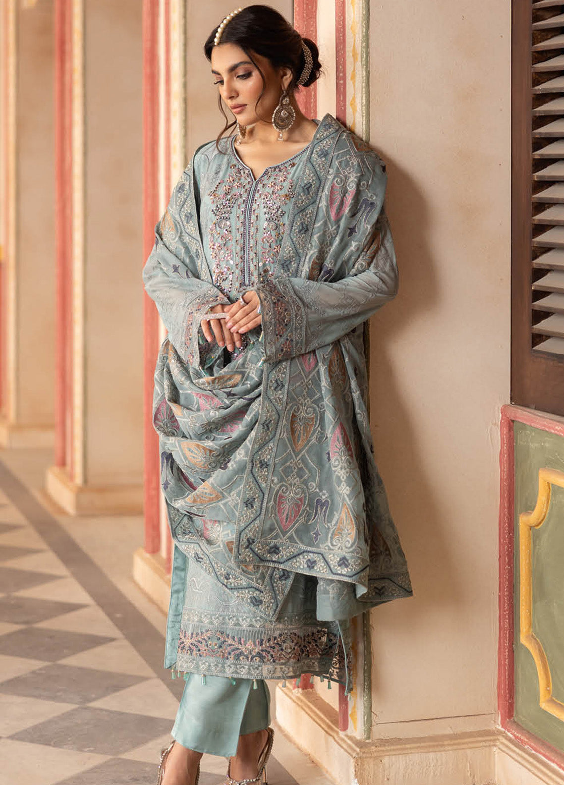 Dastan By Ramsha Embroidered Chiffon 3 Piece Unstitched Suit RM25DV3 T-302 Dastan By Ramsha Embroidered Chiffon 3 Piece Unstitched Suit RM25DV3 T-302