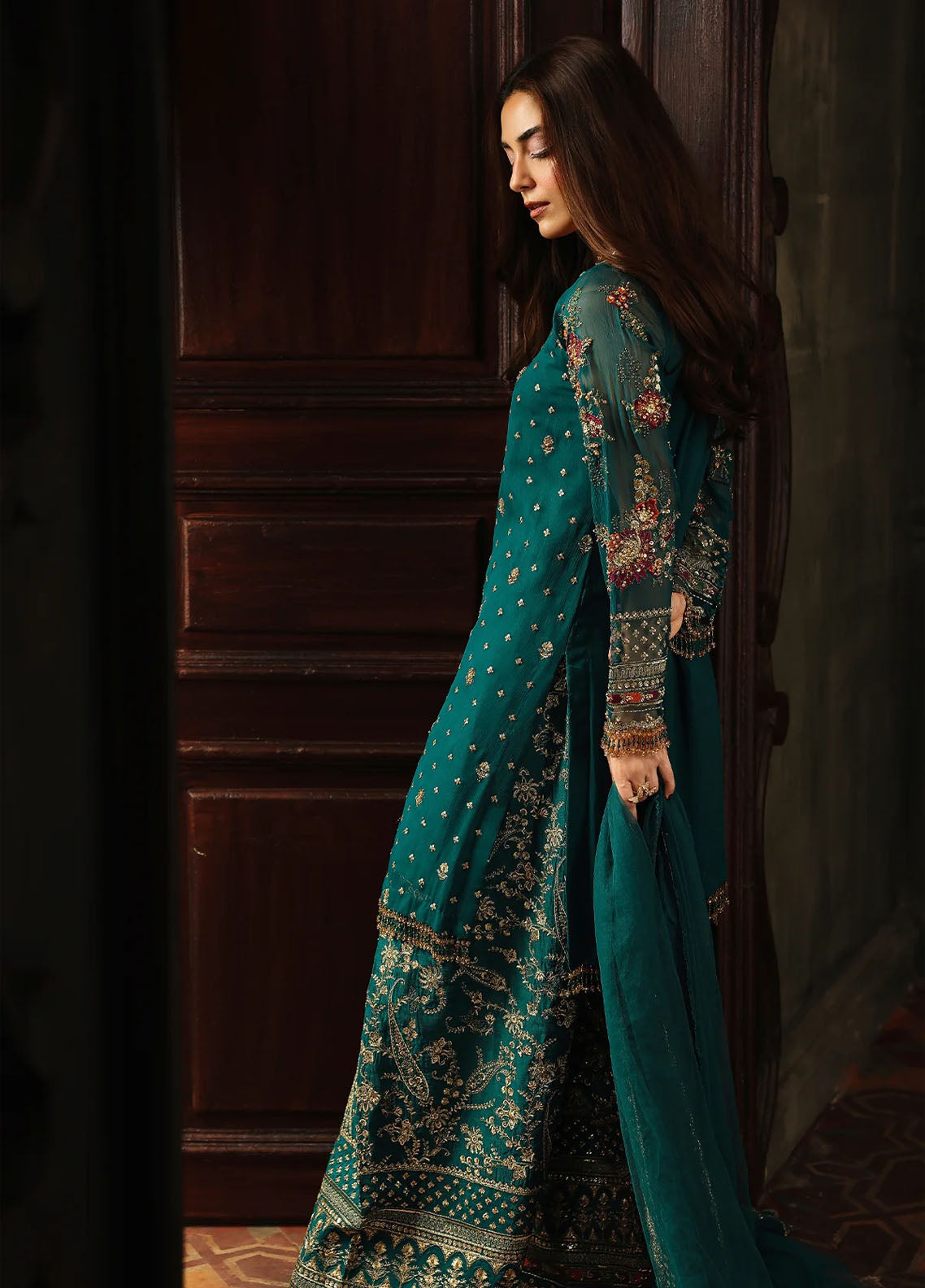 Dastan-E-Jashan By Charizma Embroidered Chiffon 4 Piece Unstitched Suit CH25DJV1 DJW-04 Dastan-E-Jashan By Charizma Embroidered Chiffon 4 Piece Unstitched Suit CH25DJV1 DJW-04