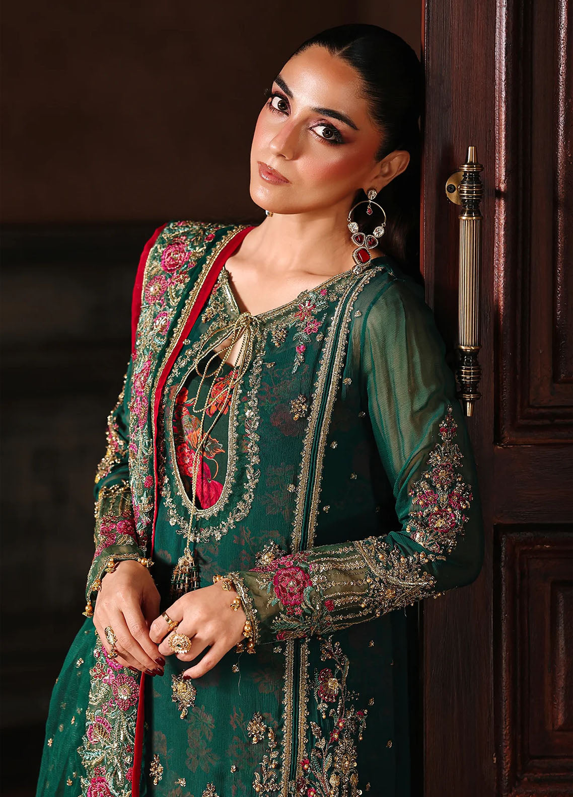 Dastan-E-Jashan By Charizma Embroidered Chiffon 4 Piece Unstitched Suit CH25DJV1 DJW-06 Dastan-E-Jashan By Charizma Embroidered Chiffon 4 Piece Unstitched Suit CH25DJV1 DJW-06