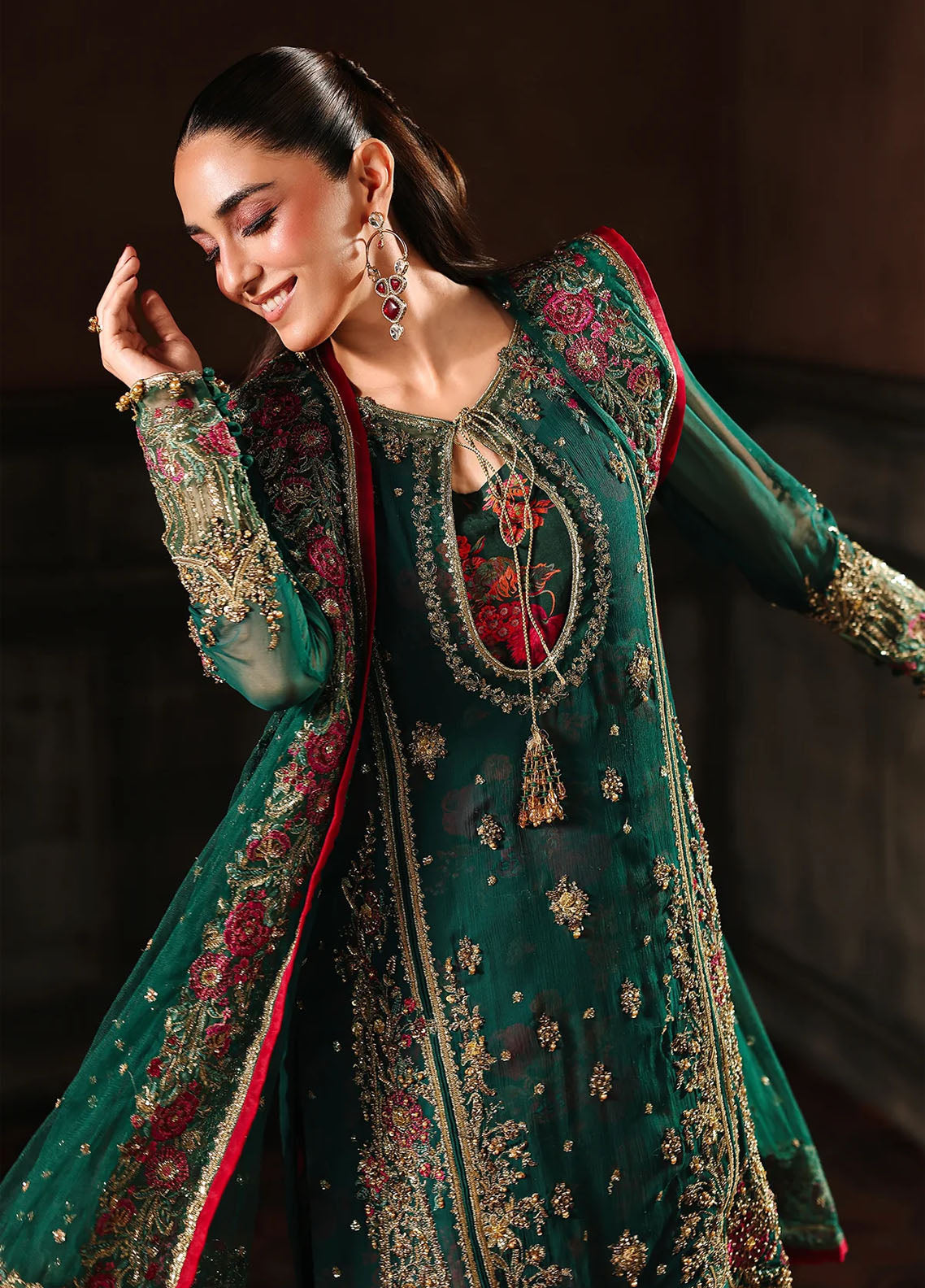 Dastan-E-Jashan By Charizma Embroidered Chiffon 4 Piece Unstitched Suit CH25DJV1 DJW-06 Dastan-E-Jashan By Charizma Embroidered Chiffon 4 Piece Unstitched Suit CH25DJV1 DJW-06