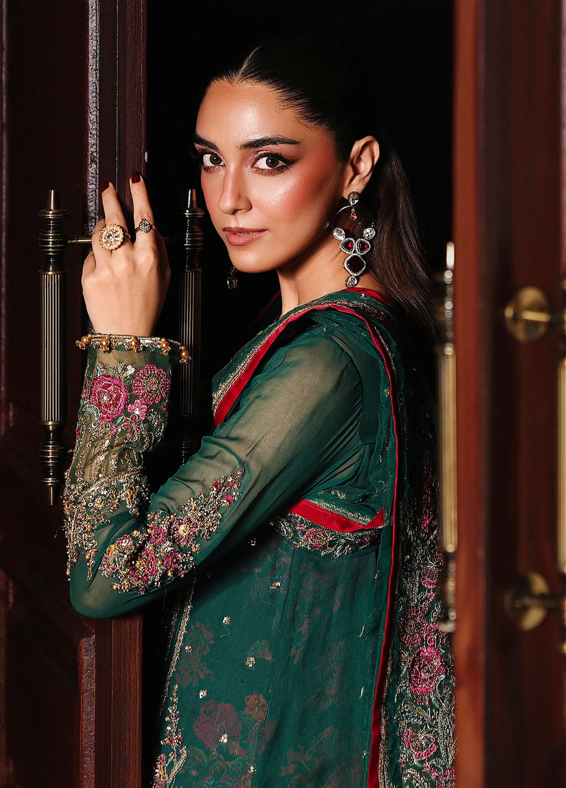 Dastan-E-Jashan By Charizma Embroidered Chiffon 4 Piece Unstitched Suit CH25DJV1 DJW-06 Dastan-E-Jashan By Charizma Embroidered Chiffon 4 Piece Unstitched Suit CH25DJV1 DJW-06