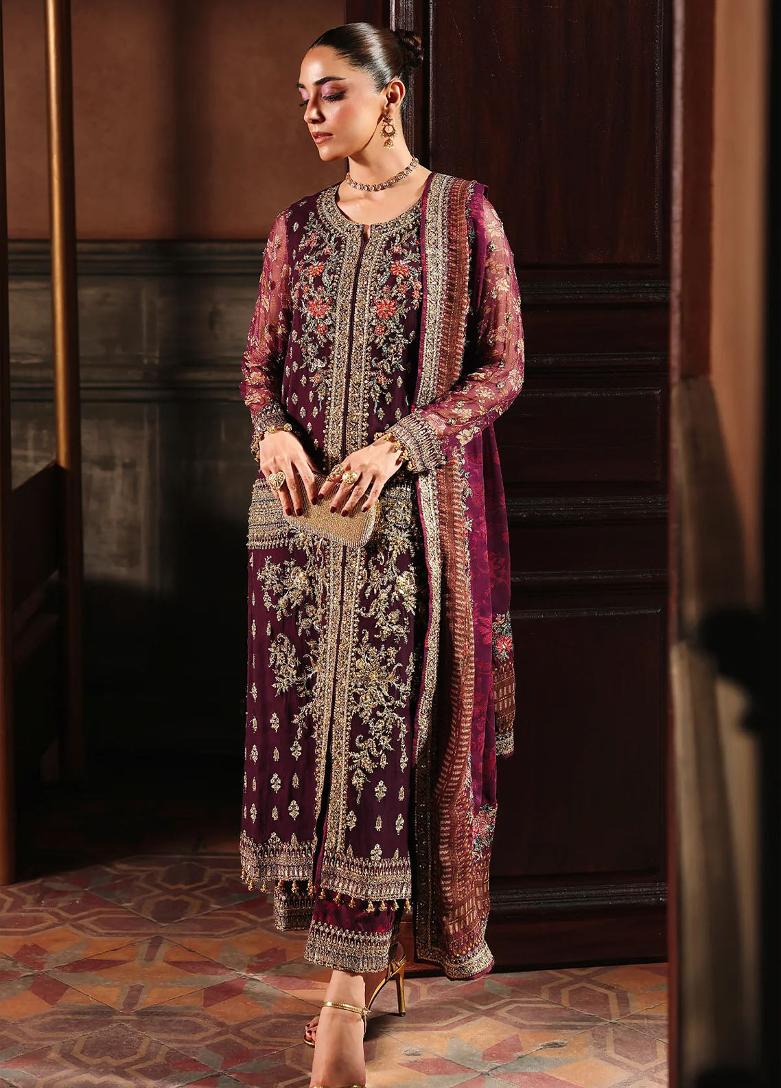 Dastan-E-Jashan By Charizma Embroidered Chiffon 4 Piece Unstitched Suit CH25DJV1 DJW-07 Dastan-E-Jashan By Charizma Embroidered Chiffon 4 Piece Unstitched Suit CH25DJV1 DJW-07