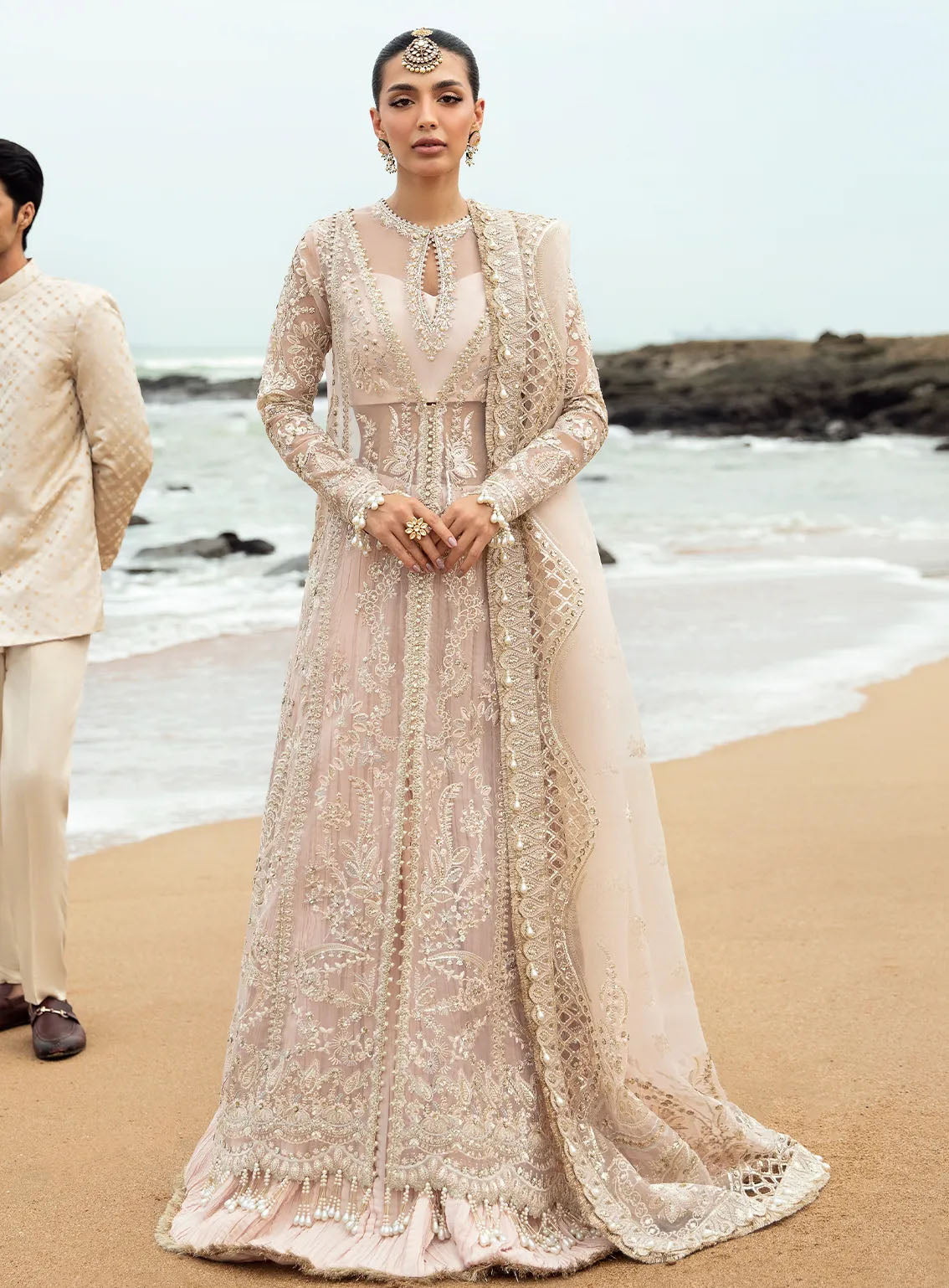 Dastangoi By Afrozeh Embroidered Organza 3 Piece Unstitched Suit AF24DG AWE-05 SHAHNOOR Dastangoi By Afrozeh Embroidered Organza 3 Piece Unstitched Suit AF24DG AWE-05 SHAHNOOR