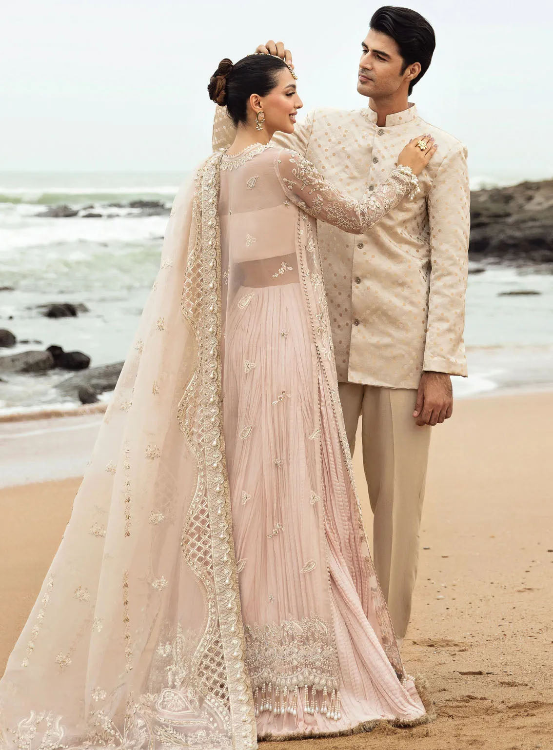 Dastangoi By Afrozeh Embroidered Organza 3 Piece Unstitched Suit AF24DG AWE-05 SHAHNOOR Dastangoi By Afrozeh Embroidered Organza 3 Piece Unstitched Suit AF24DG AWE-05 SHAHNOOR