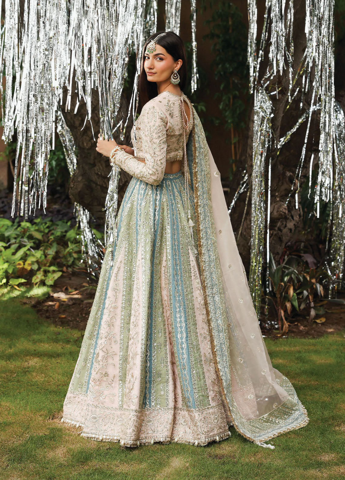 Dastangoi By Afrozeh Embroidered Organza 3 Piece Unstitched Suit AF25DG D-01 PETALHOUR Dastangoi By Afrozeh Embroidered Organza 3 Piece Unstitched Suit AF25DG D-01 PETALHOUR