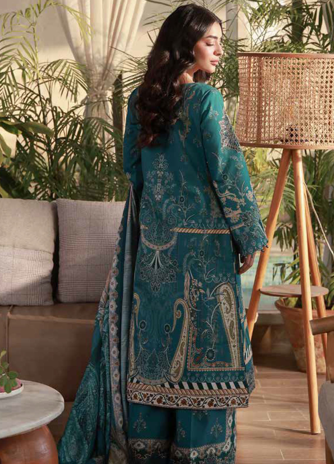 Delia By Gulaal Luxury Embroidered Lawn 3 Piece Unstitched Suit GL26DLLV1 D-04 ISLA Delia By Gulaal Luxury Embroidered Lawn 3 Piece Unstitched Suit GL26DLLV1 D-04 ISLA