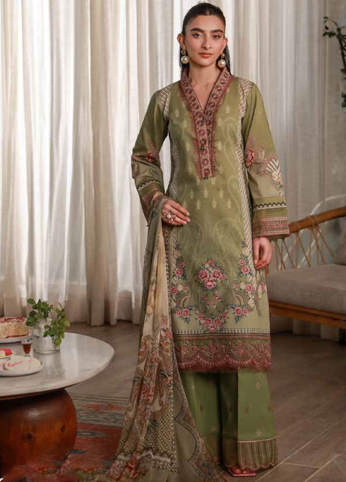 Delia By Gulaal Luxury Embroidered Lawn 3 Piece Unstitched Suit GL26DLLV1 D-12 ALMA Delia By Gulaal Luxury Embroidered Lawn 3 Piece Unstitched Suit GL26DLLV1 D-12 ALMA