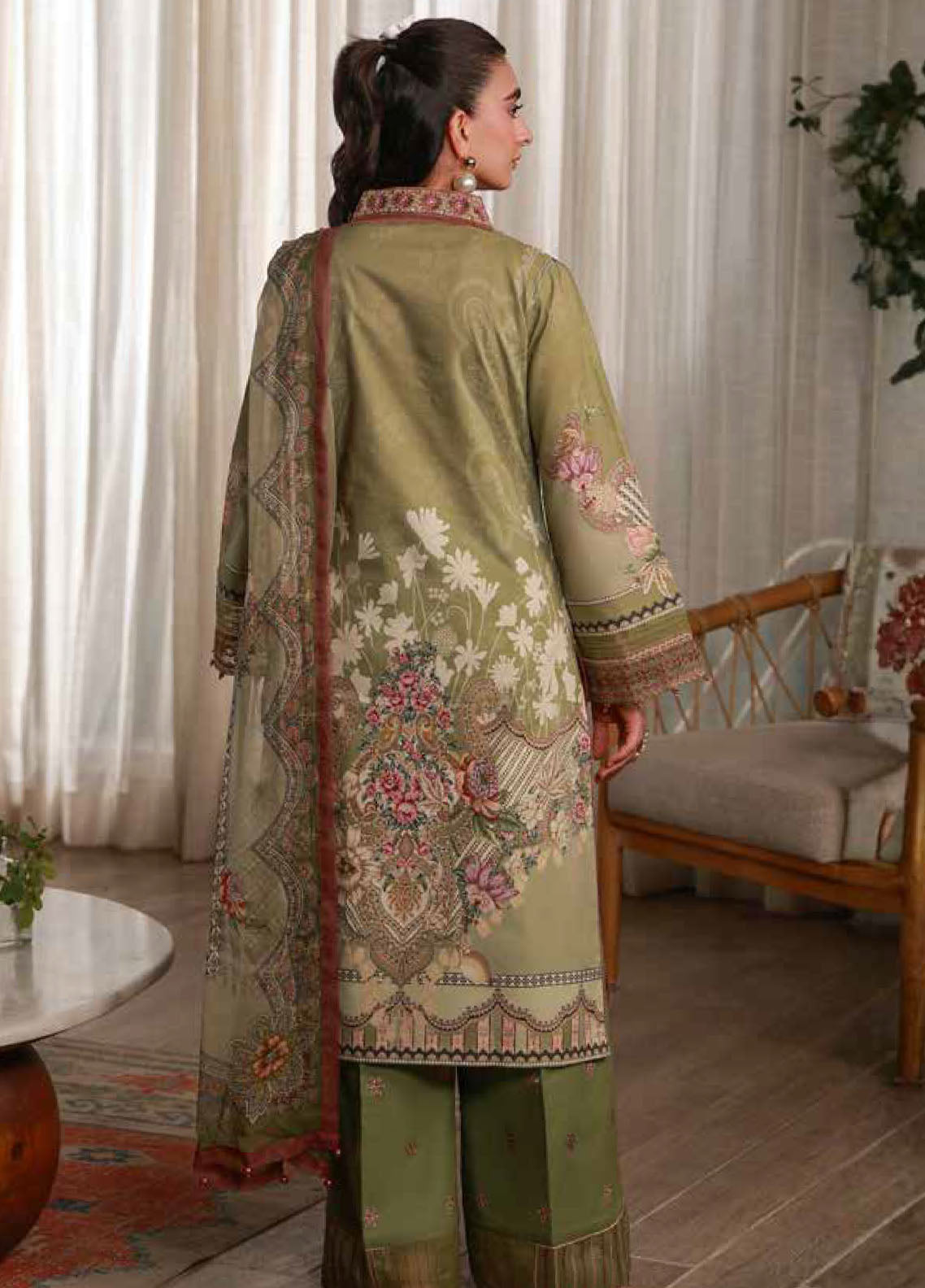 Delia By Gulaal Luxury Embroidered Lawn 3 Piece Unstitched Suit GL26DLLV1 D-12 ALMA Delia By Gulaal Luxury Embroidered Lawn 3 Piece Unstitched Suit GL26DLLV1 D-12 ALMA