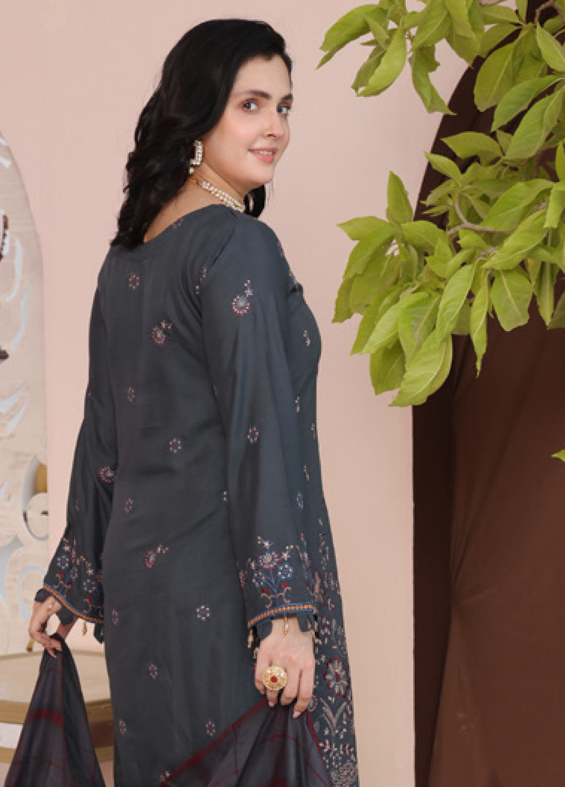 Delilah By Schick Dyed Embroidered Doriya 3 Piece Unstitched Suit SDH25DWD D-FS-04 Delilah By Schick Dyed Embroidered Doriya 3 Piece Unstitched Suit SDH25DWD D-FS-04