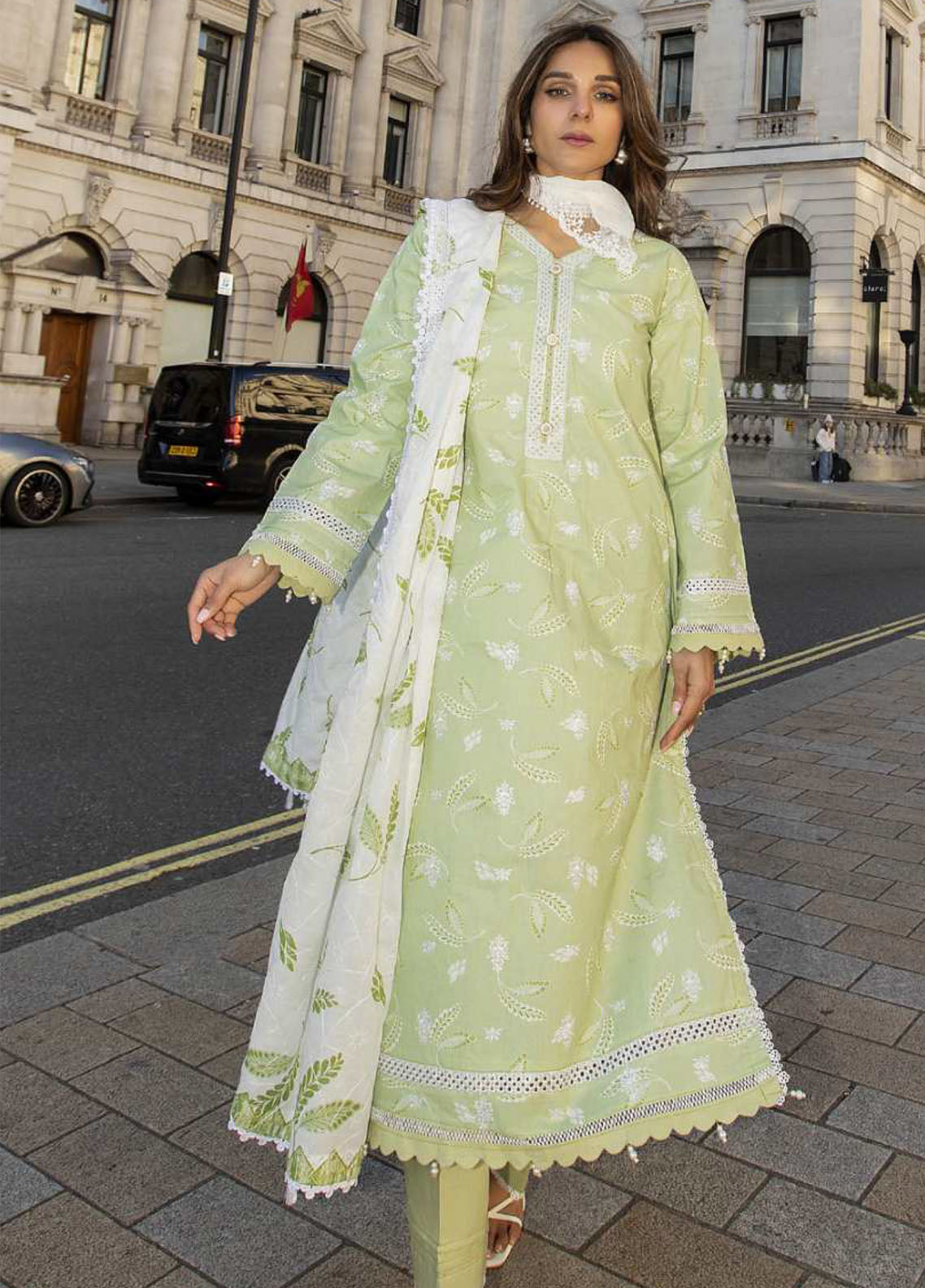 Dhagakari By Alzohaib Embroidered Lawn 3 Piece Unstitched Suit AZ26DLD D-DKE-03 Dhagakari By Alzohaib Embroidered Lawn 3 Piece Unstitched Suit AZ26DLD D-DKE-03