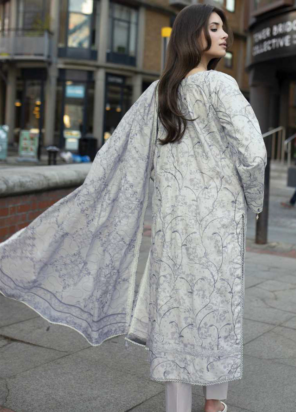 Dhagakari By Alzohaib Embroidered Lawn 3 Piece Unstitched Suit AZ26DLD D-DKE-05 Dhagakari By Alzohaib Embroidered Lawn 3 Piece Unstitched Suit AZ26DLD D-DKE-05