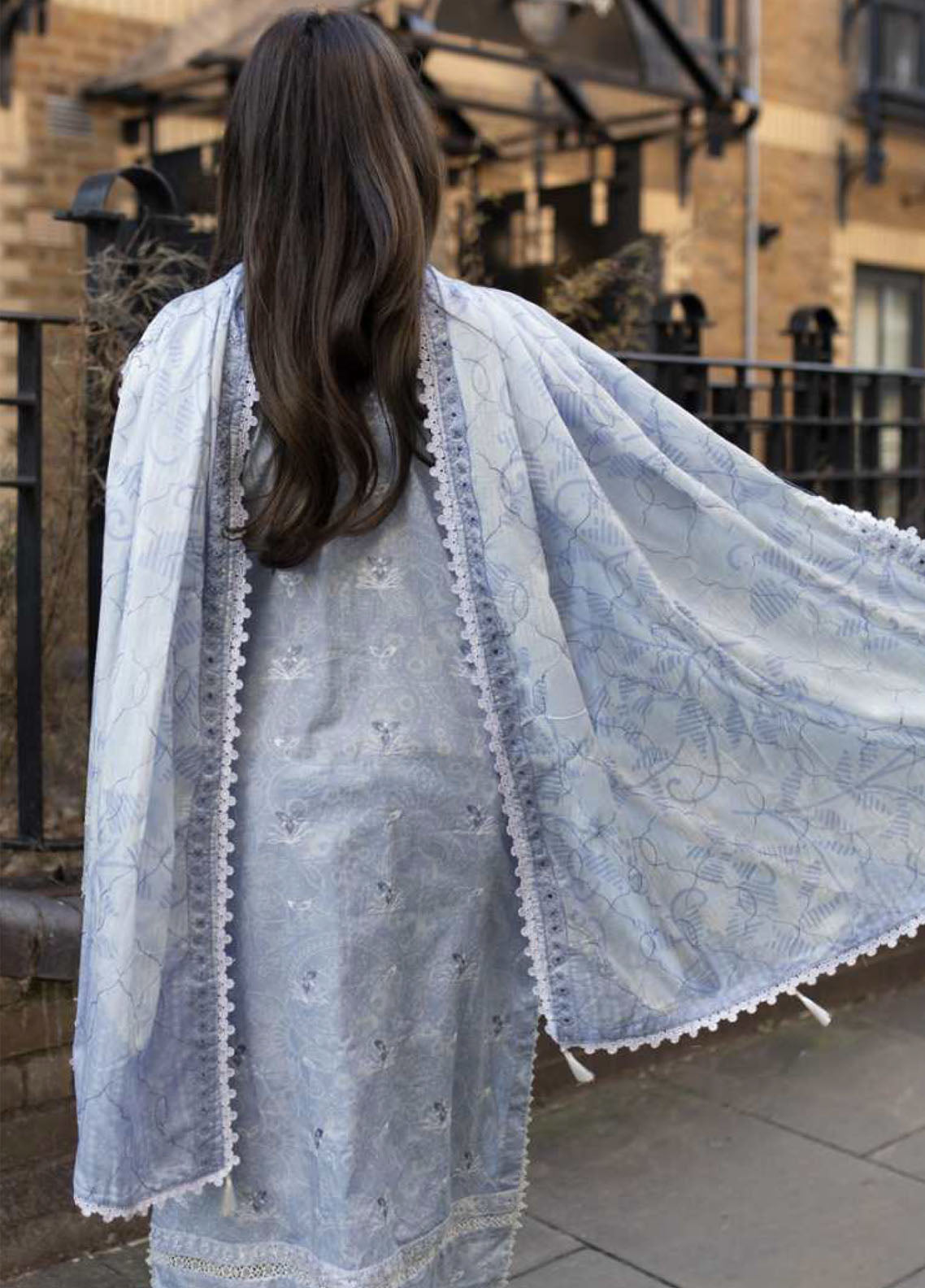 Dhagakari By Alzohaib Embroidered Lawn 3 Piece Unstitched Suit AZ26DLD D-DKE-11 Dhagakari By Alzohaib Embroidered Lawn 3 Piece Unstitched Suit AZ26DLD D-DKE-11