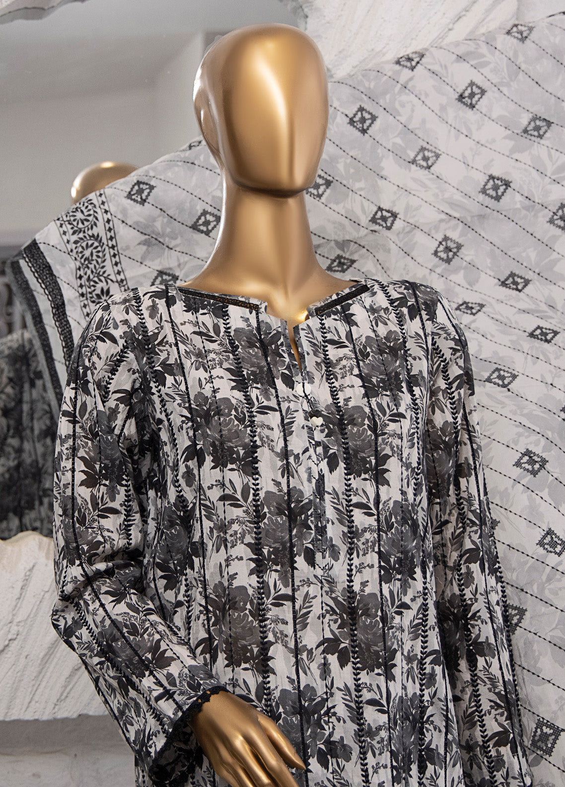 Dhagakari By HZ Textile Embroidered Lawn 3 Piece Unstitched Suit HZ25DEV2 DEC-1002 Dhagakari By HZ Textile Embroidered Lawn 3 Piece Unstitched Suit HZ25DEV2 DEC-1002