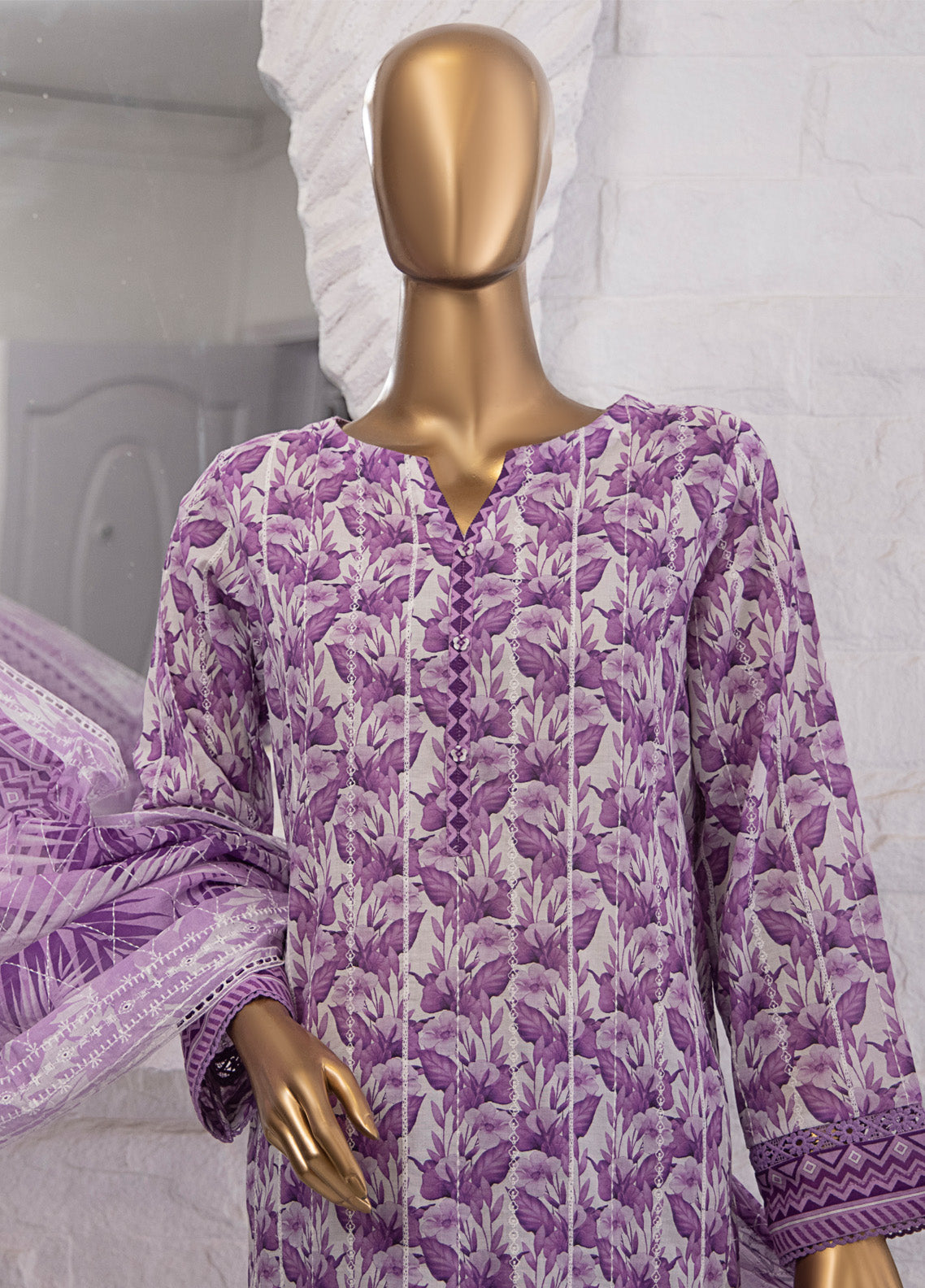 Dhagakari By HZ Textile Embroidered Lawn 3 Piece Unstitched Suit HZ25DEV2 DEC-1003 Dhagakari By HZ Textile Embroidered Lawn 3 Piece Unstitched Suit HZ25DEV2 DEC-1003