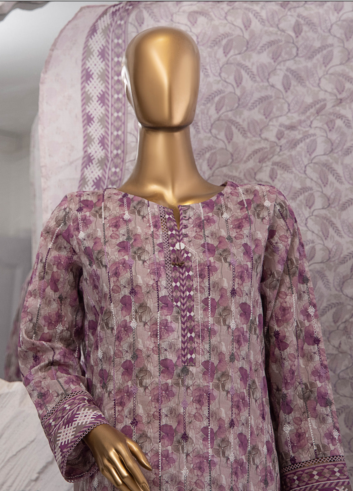 Dhagakari By HZ Textile Embroidered Lawn 3 Piece Unstitched Suit HZ25DEV2 DEC-1006 Dhagakari By HZ Textile Embroidered Lawn 3 Piece Unstitched Suit HZ25DEV2 DEC-1006