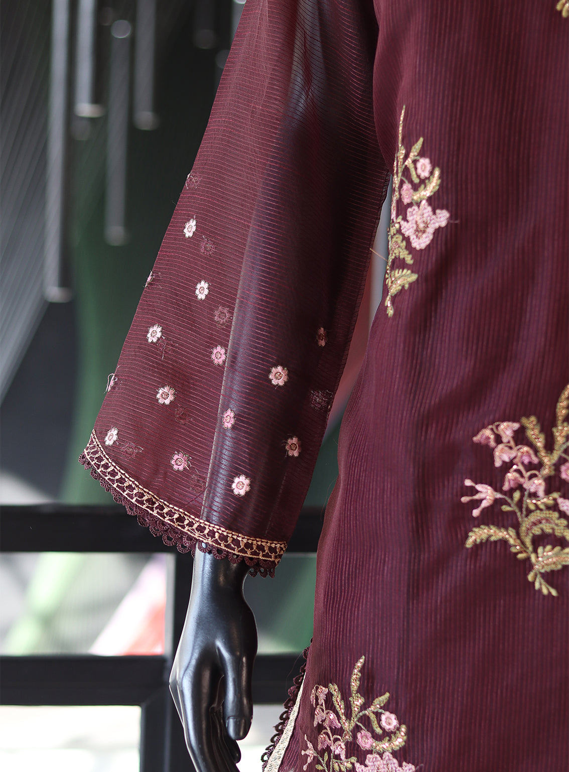 Dhanak Embroidered Lawn Stitched Kurti - DK24EL D-1621 Dhanak Embroidered Lawn Stitched Kurti - DK24EL D-1621