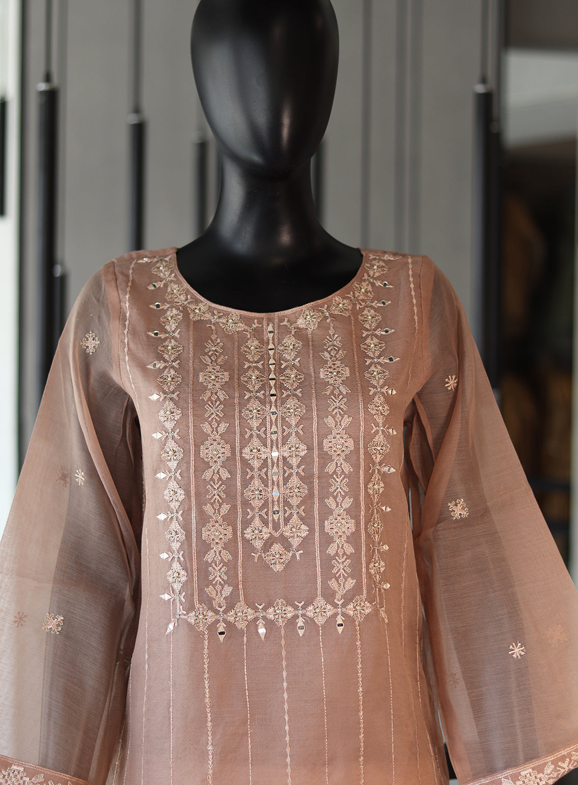 Dhanak Embroidered Lawn Stitched Kurti - DK24EL D-1839 Dhanak Embroidered Lawn Stitched Kurti - DK24EL D-1839