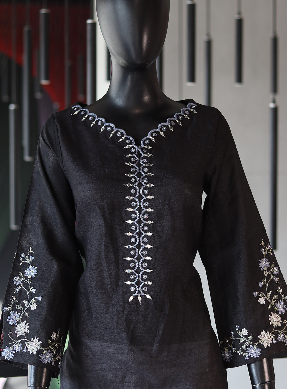 Dhanak Embroidered Lawn Stitched Kurti - DK24EL D-2068BK Dhanak Embroidered Lawn Stitched Kurti - DK24EL D-2068BK