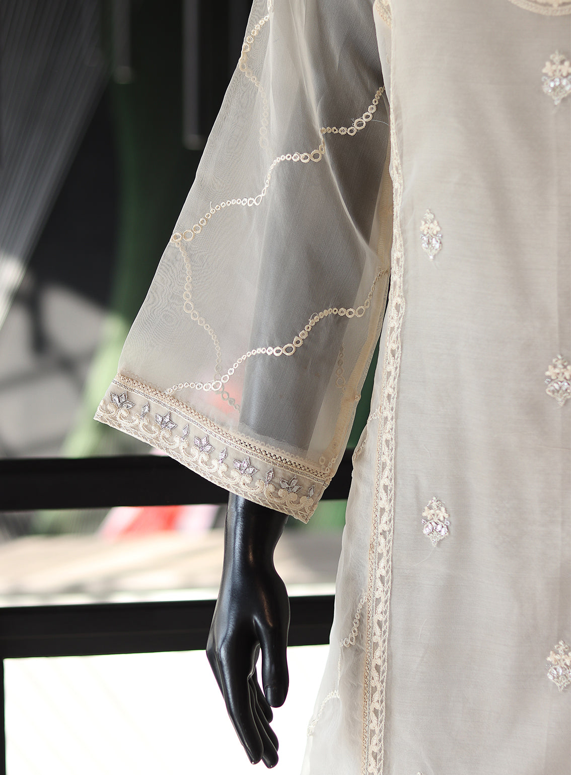 Dhanak Embroidered Lawn Stitched Kurti - DK24EL D-2107 Dhanak Embroidered Lawn Stitched Kurti - DK24EL D-2107