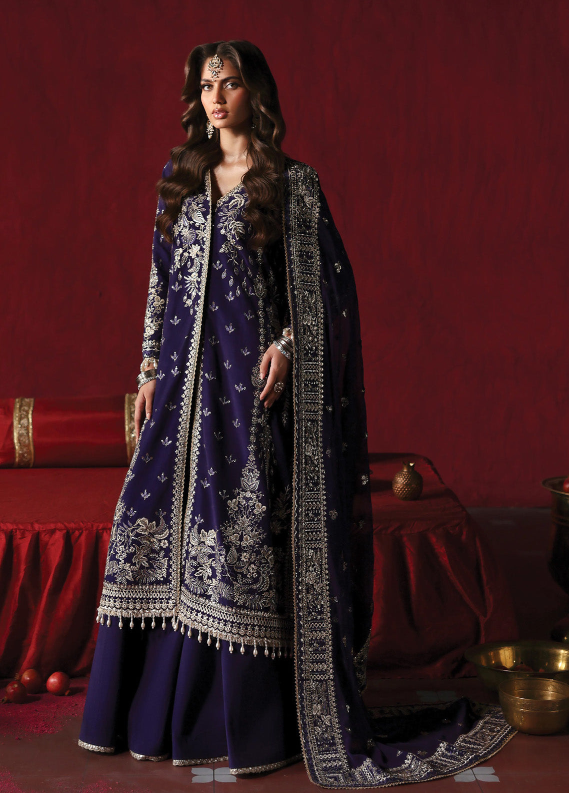 Divani By Afrozeh Embroidered Silk 3 Piece Unstitched Suit AF24DS D-01 KANEEZ Divani By Afrozeh Embroidered Silk 3 Piece Unstitched Suit AF24DS D-01 KANEEZ