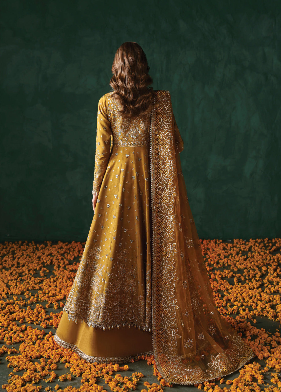 Divani By Afrozeh Embroidered Silk 3 Piece Unstitched Suit AF24DS D-02 JAHANBANO Divani By Afrozeh Embroidered Silk 3 Piece Unstitched Suit AF24DS D-02 JAHANBANO