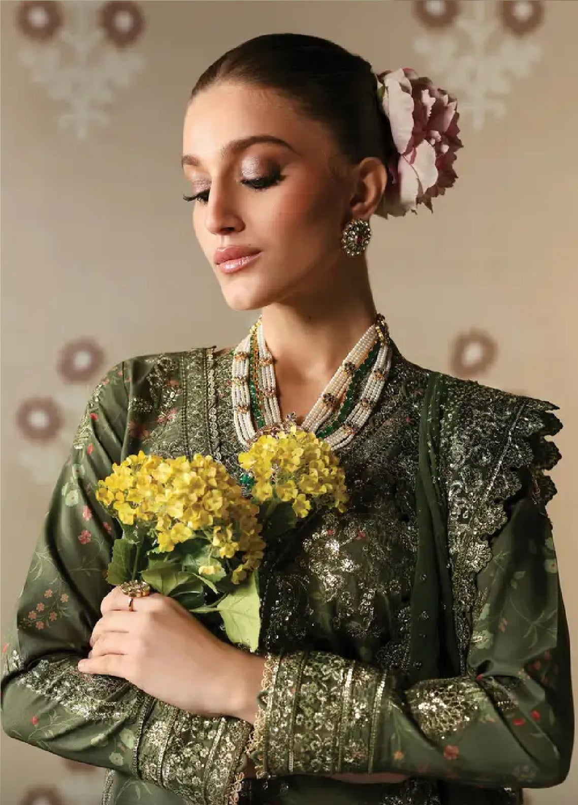Divani By Afrozeh Embroidered Silk 3 Piece Unstitched Suit AF24DS D-05 ZEBA Divani By Afrozeh Embroidered Silk 3 Piece Unstitched Suit AF24DS D-05 ZEBA