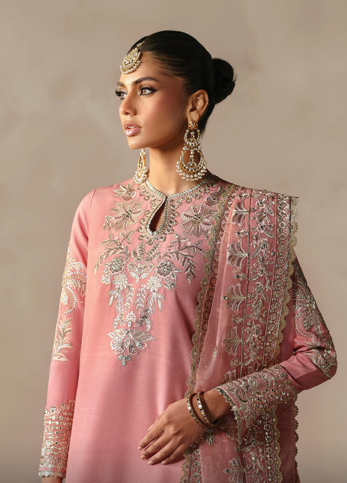 Divani By Afrozeh Embroidered Silk 3 Piece Unstitched Suit AF24DS D-10 GULRUKH Divani By Afrozeh Embroidered Silk 3 Piece Unstitched Suit AF24DS D-10 GULRUKH