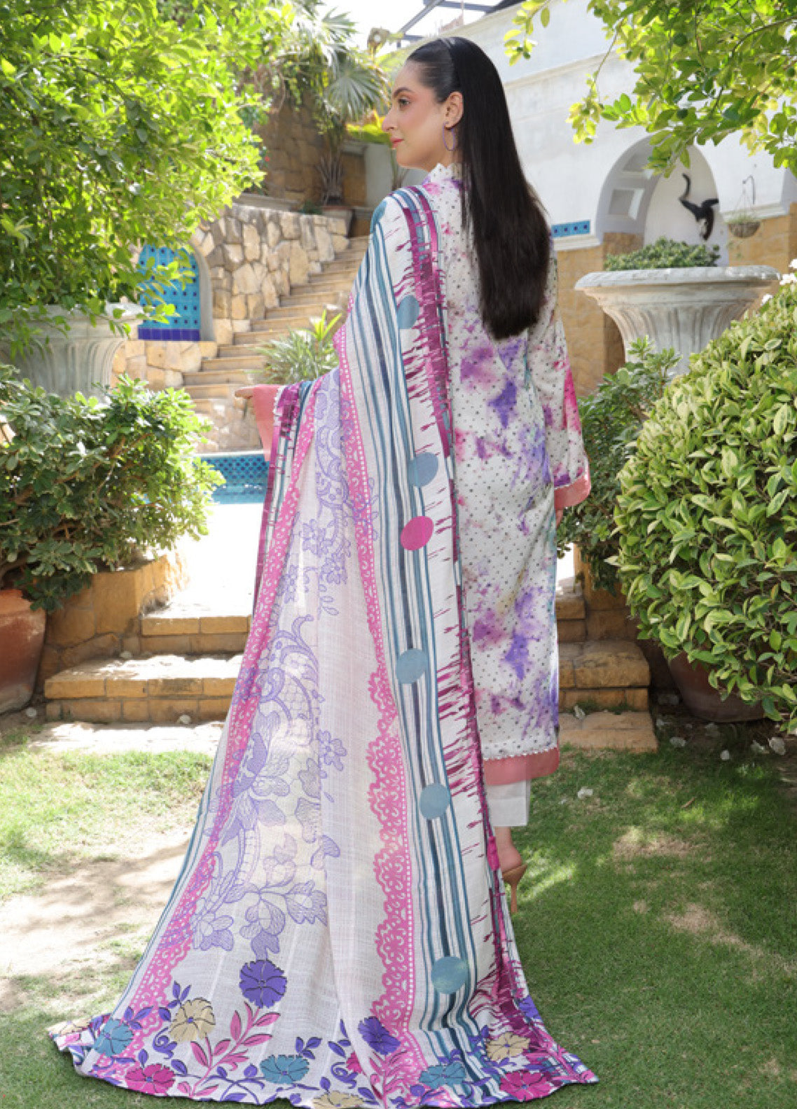 Dr. Prints By Schick Broshia Printed Lawn 3 Piece Unstitched Suit SDH25DPV10 BPL-10 Dr. Prints By Schick Broshia Printed Lawn 3 Piece Unstitched Suit SDH25DPV10 BPL-10