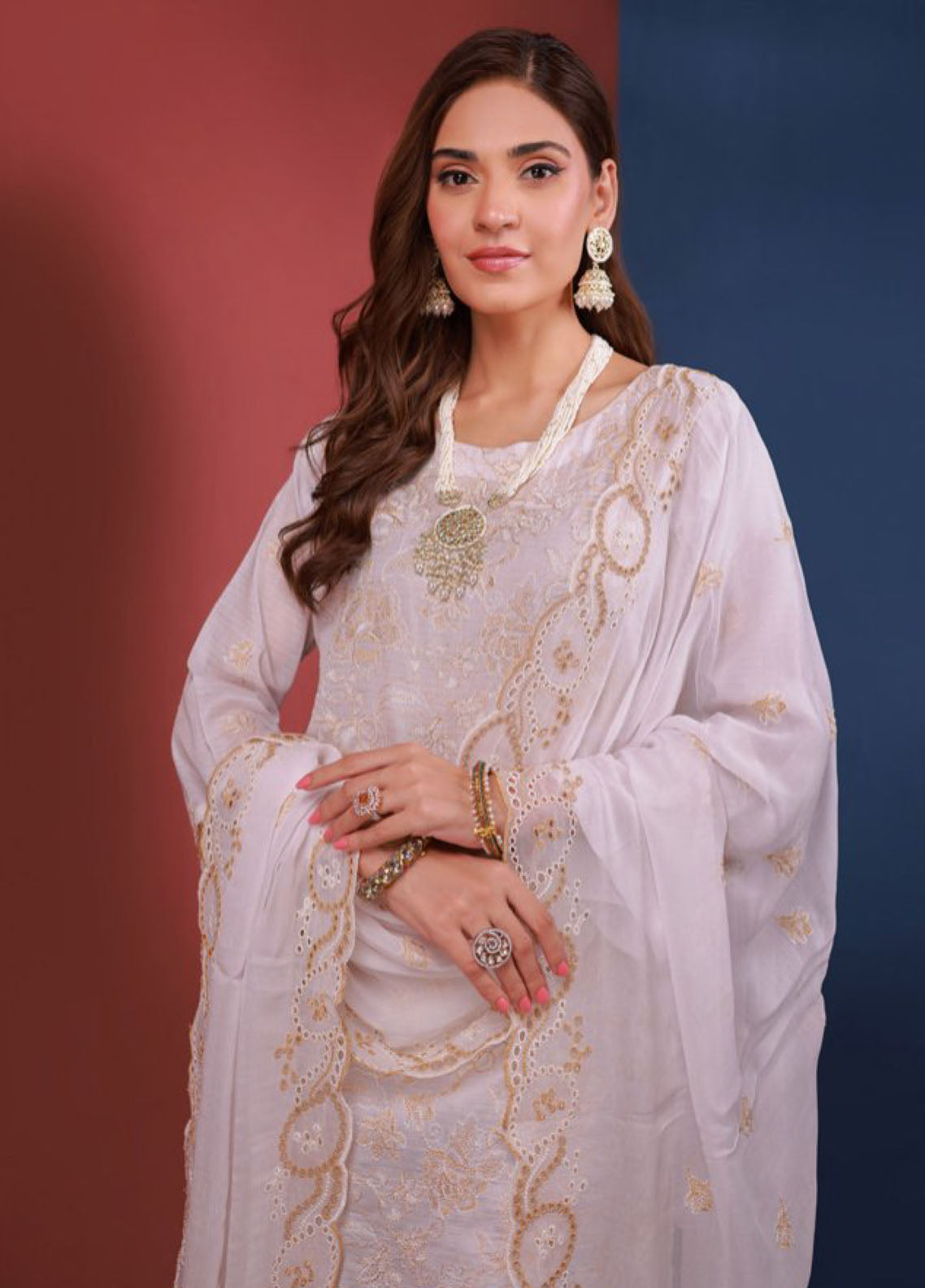 Edition Bareeze By Schick Chikankari Slub Lawn 3 Piece Unstitched Suit SDH24EBCSL D-01 Edition Bareeze By Schick Chikankari Slub Lawn 3 Piece Unstitched Suit SDH24EBCSL D-01