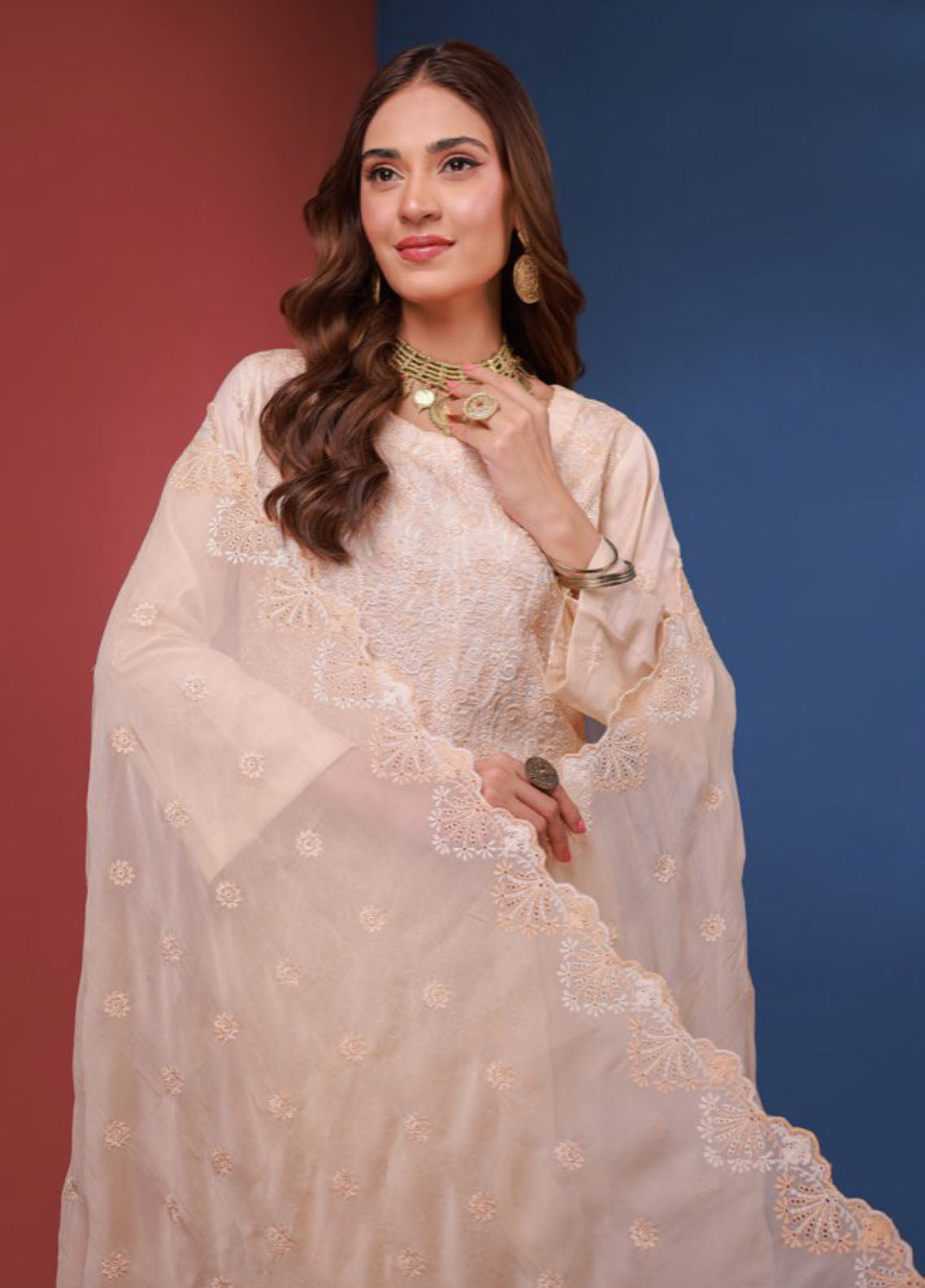 Edition Bareeze By Schick Chikankari Slub Lawn 3 Piece Unstitched Suit SDH24EBCSL D-02 Edition Bareeze By Schick Chikankari Slub Lawn 3 Piece Unstitched Suit SDH24EBCSL D-02