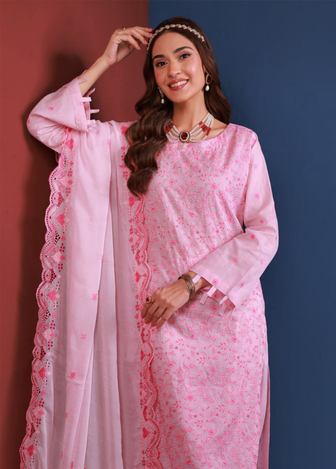 Edition Bareeze By Schick Chikankari Slub Lawn 3 Piece Unstitched Suit SDH24EBCSL D-03 Edition Bareeze By Schick Chikankari Slub Lawn 3 Piece Unstitched Suit SDH24EBCSL D-03