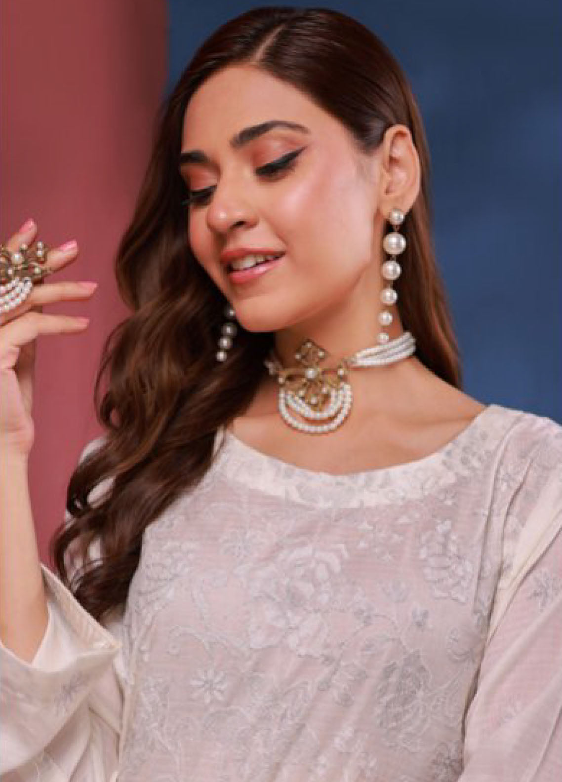 Edition Bareeze By Schick Chikankari Slub Lawn 3 Piece Unstitched Suit SDH24EBCSL D-08 Edition Bareeze By Schick Chikankari Slub Lawn 3 Piece Unstitched Suit SDH24EBCSL D-08