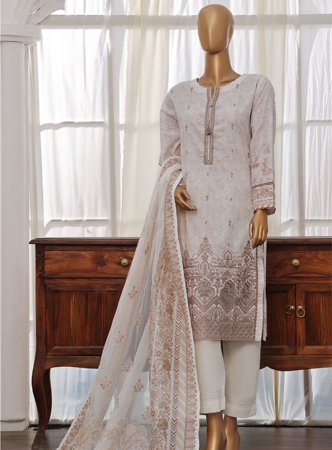 Eid Edit By HZ Textile Embroidered Lawn 3 Piece Stitched Suit HZ24EE D-401 Eid Edit By HZ Textile Embroidered Lawn 3 Piece Stitched Suit HZ24EE D-401