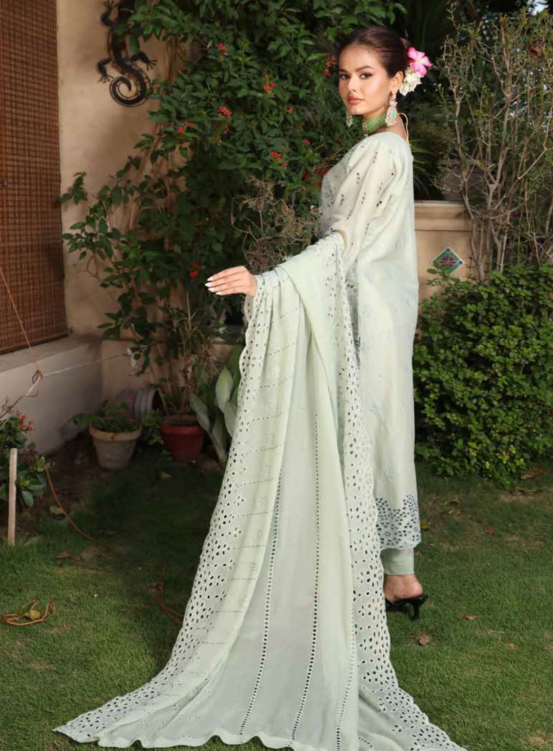 Eid Mubarak By Schick Luxury Embroidered Lawn 4 Piece Unstitched Suit SDH24EM LEL-01 Eid Mubarak By Schick Luxury Embroidered Lawn 4 Piece Unstitched Suit SDH24EM LEL-01