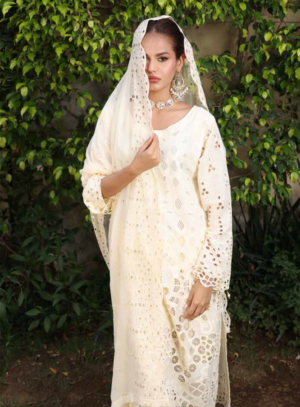 Eid Mubarak By Schick Luxury Embroidered Lawn 4 Piece Unstitched Suit SDH24EM LEL-05 Eid Mubarak By Schick Luxury Embroidered Lawn 4 Piece Unstitched Suit SDH24EM LEL-05